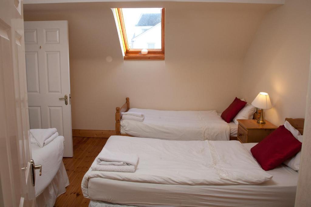 Ceol Na Mara Holiday Homes - Cois Tra & Cor Na Dtonn Enniscrone Habitación foto